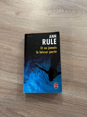 Et ne jamais la laisser partir livre