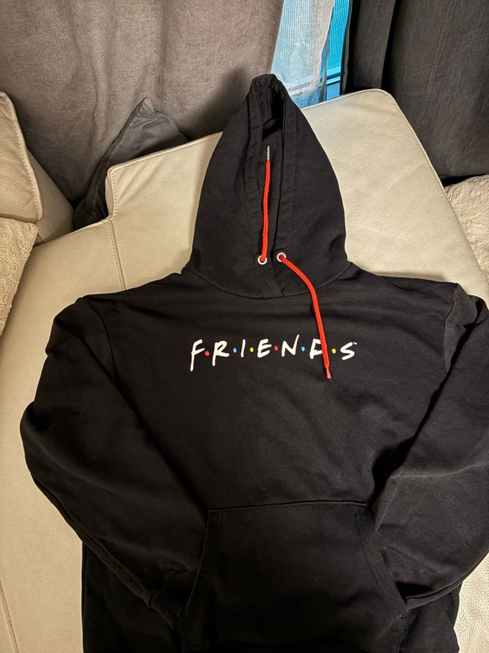 Pull à capuche friends