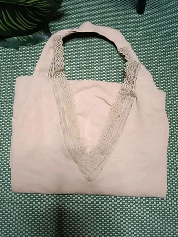 🔸Bodie rose/beige avec dentelle et dos nue. Taille L. Très Bon état.🔸