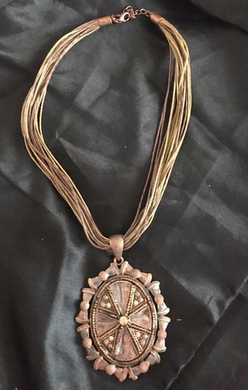 Beau collier vintage