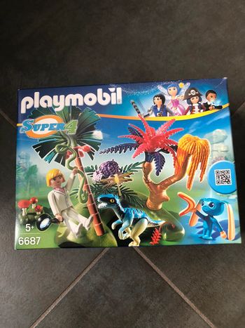 Playmobil super 4 neuf