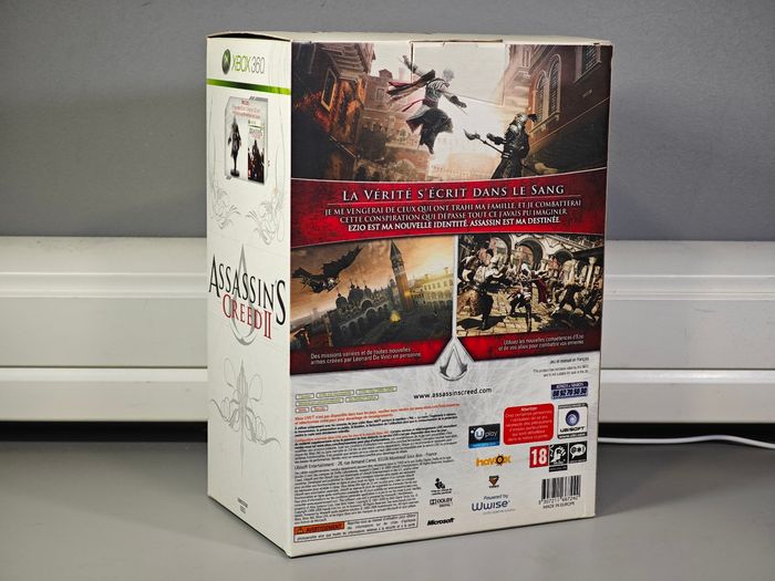 Assassin's Creed II White Édition - XBox 360 - Jeu, figurine et boite - photo numéro 3