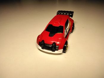 Voiture miniature Fast 4WD Hot Wheels échelle 1/64 ; 3 inche