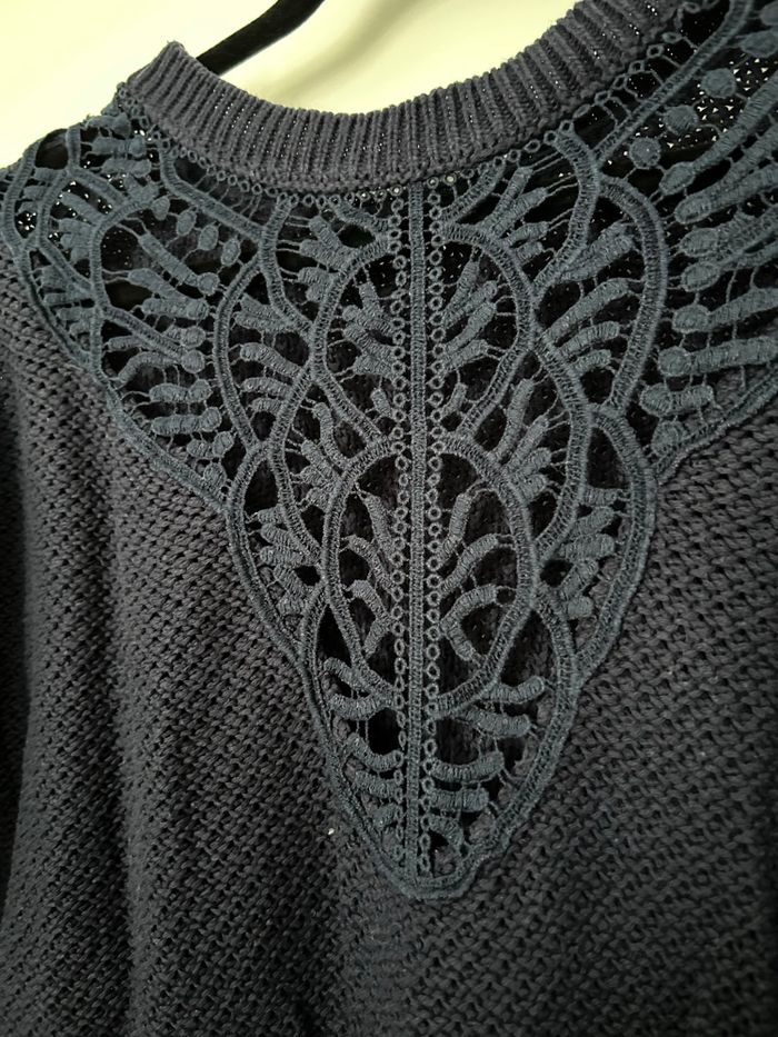 Pull bleu marine en maille manches 3/4 broderie dans le dos NafNaf M - photo numéro 5