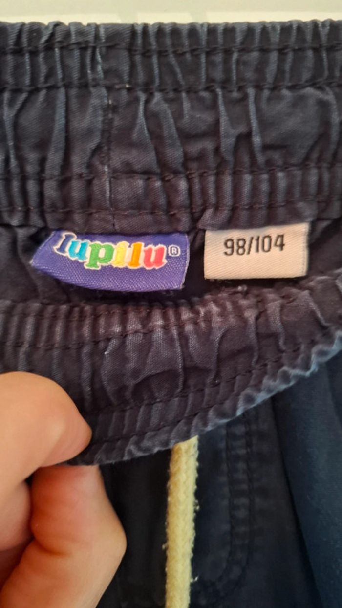 Short léger marine 3-4 ans - photo numéro 2