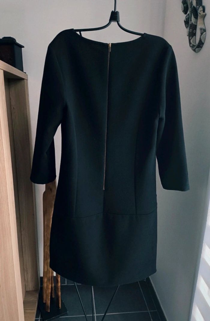 Robe noire 40 - photo numéro 2