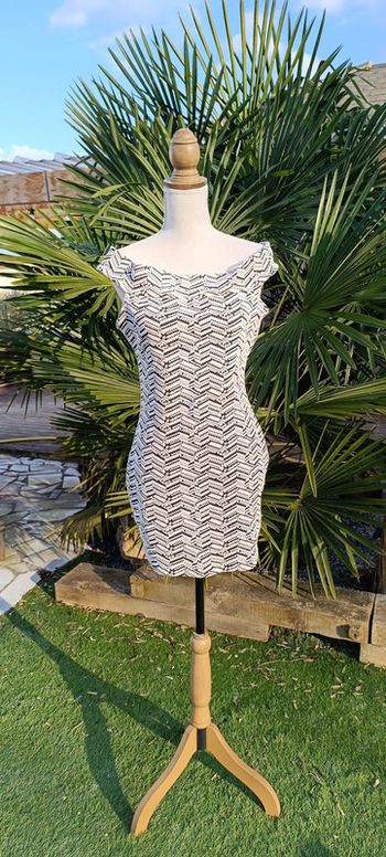 Robe moulante M Mango