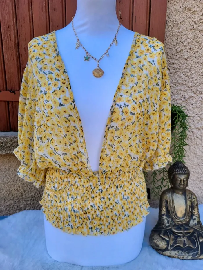 Blouse voile fleuri courte ivoire jaune shein taille 52