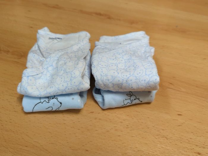 Lot de 4 bodies manches courtes bébé 1 mois Noukie's - photo numéro 2