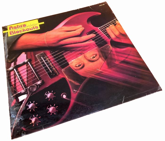 Vinyle 33 tours  Ashra (Ash Ra Tempel)   Blackouts (1977)  Virgin  2473 740 - photo numéro 9