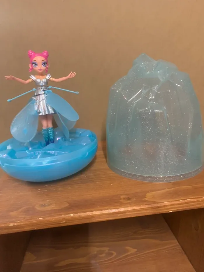 Fée volante - Hatchimals - Pixies crystal