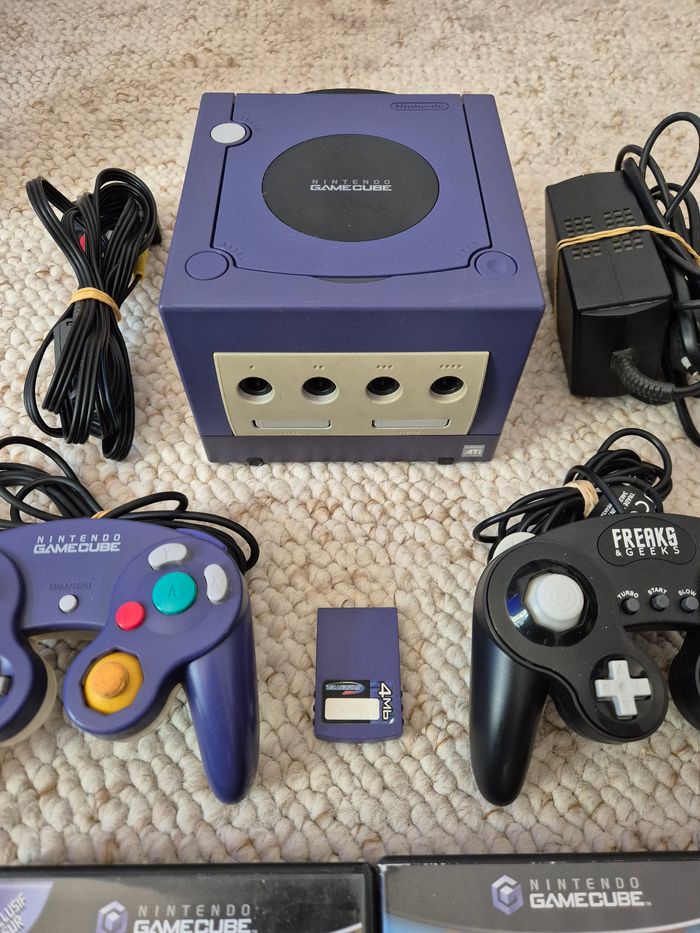 Console Nintendo gamecube et jeux - photo numéro 3