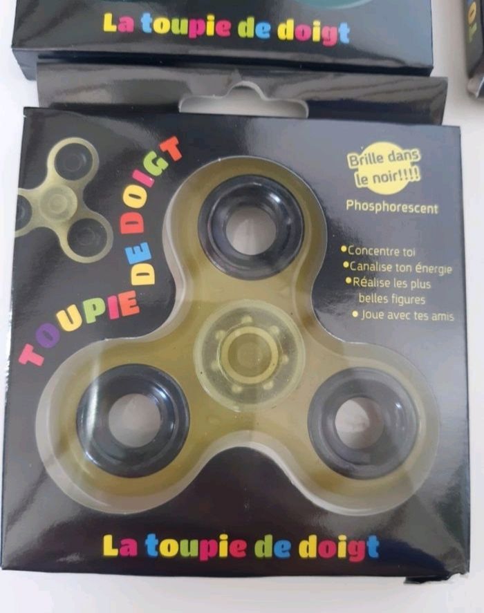 3 toupies de doigts hand spinner - photo numéro 3