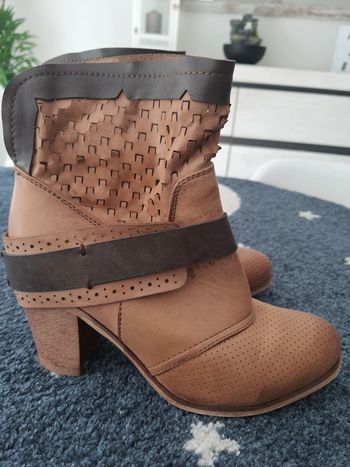 Bottines couleur camel taille 38