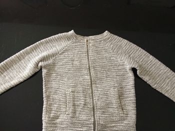 Gilet gris pailletée taille 12 ans de marque Little Karl marc john
