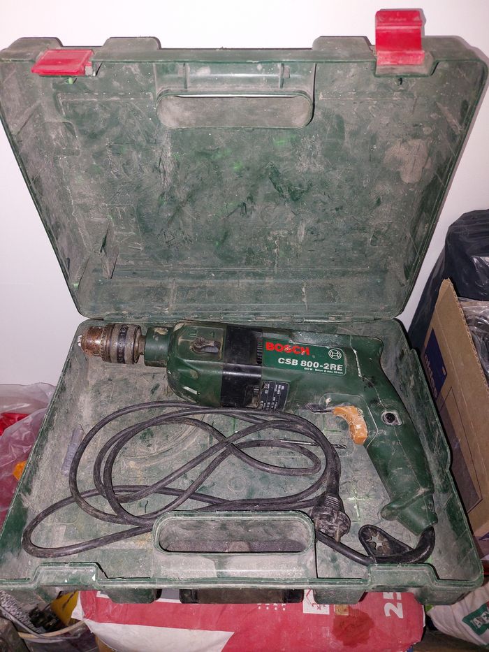 Perceuse à percussion BOSCH