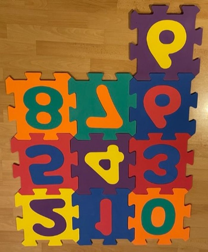 10 dalles tapis puzzle en mousse chiffres 32x32cm - photo numéro 2