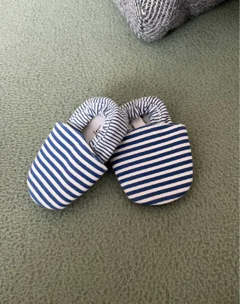 Chaussons souple tape à l'œil 16/17