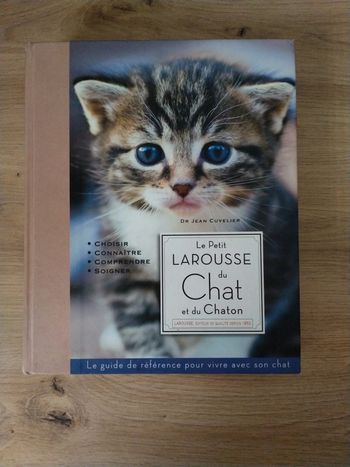 Le petit Larousse du chat et du chaton