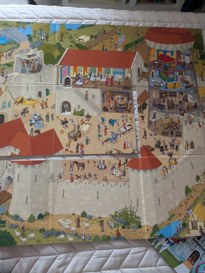 Lot de 2 livres sur les châteaux forts - photo numéro 6