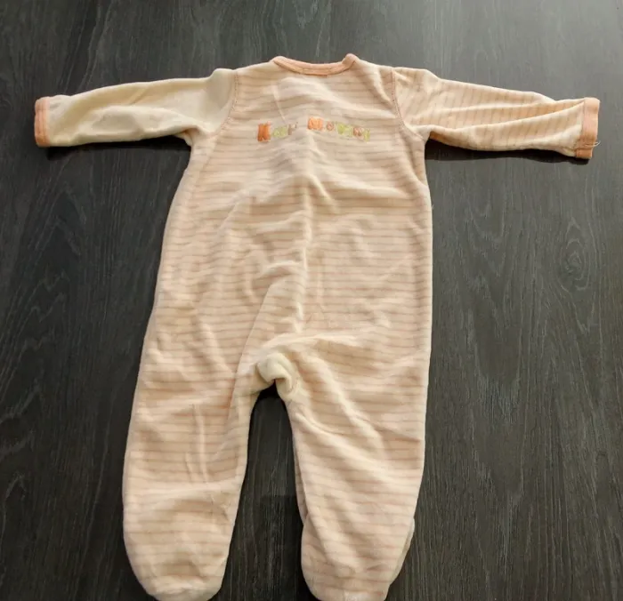 Lot 4 pyjamas velour mixte 9 mois - photo numéro 15