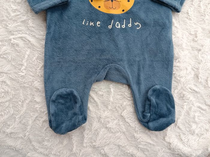 Pyjama grenouillère velours Garçon 1 mois Hero like daddy Papa Kiabi Eco conception coton bio - photo numéro 4