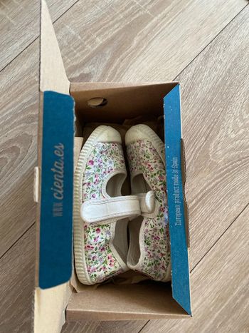Sandale ballerine en tissus taille 29
