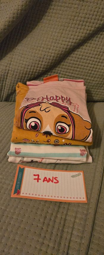 4 tee shirt 7 ans