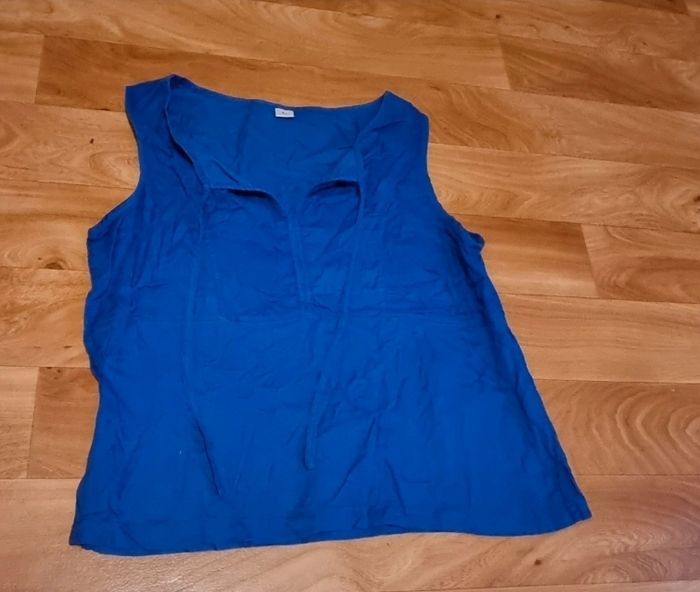 blouse sans manche bleu électrique taille 40