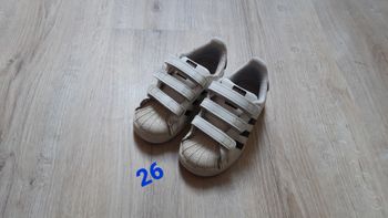 Baskets Adidas Superstar .26