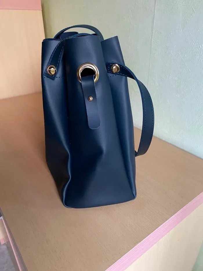 Sac à main cuir bleu marine28x32 cmPolo Club - photo numéro 4
