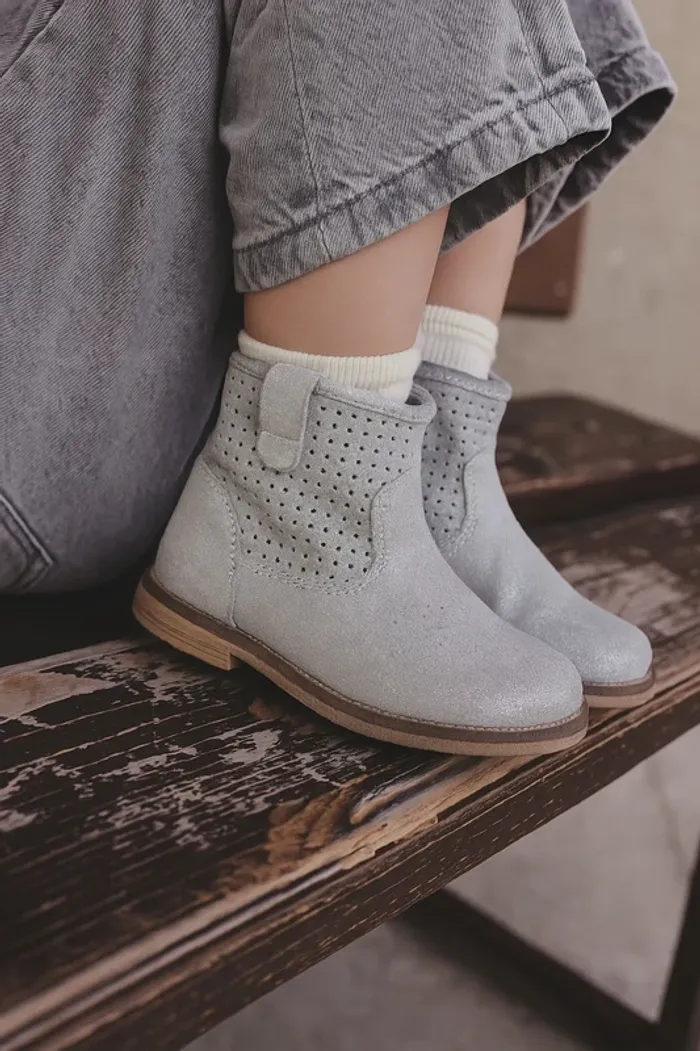 Jolie boots en cuir fille hyper tendance dpam pointure 32