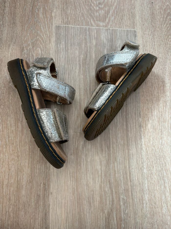Sandales dorées effet craquelés à scratch Dr Martens pointure 28 - photo numéro 3