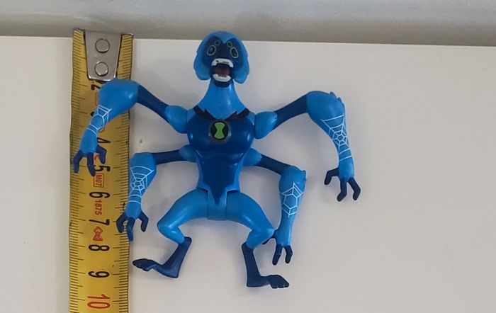 Ben 10 Ultimate Alien Figurine Articulée de Spidermonkey bleu Bandai 2009 Bon état 9cm env. - photo numéro 6