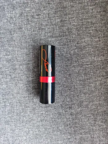 Rouge à lèvres Revlon