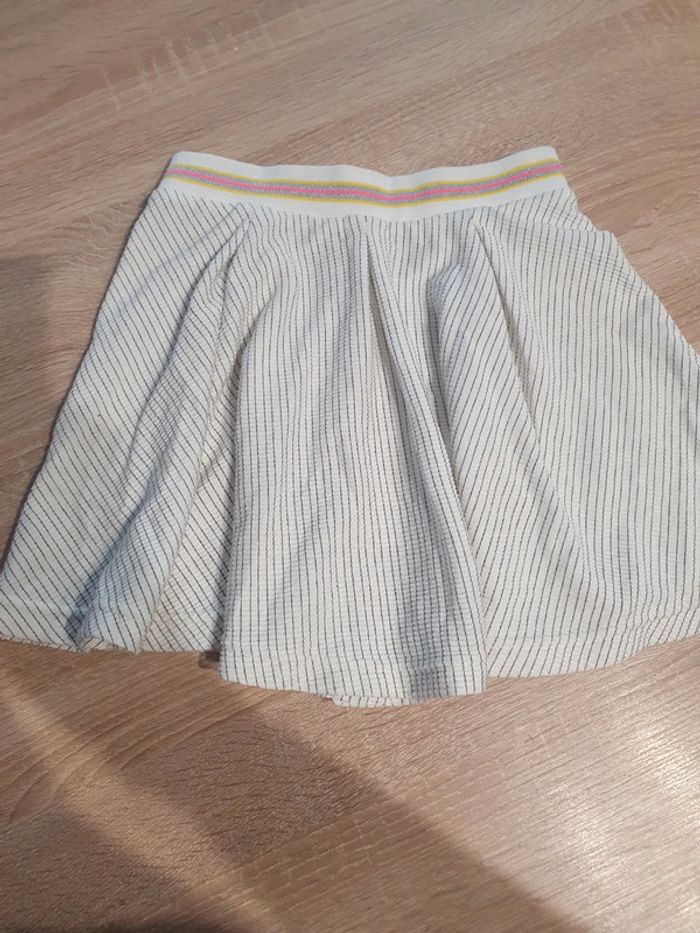 Jupe 8 ans - photo numéro 4