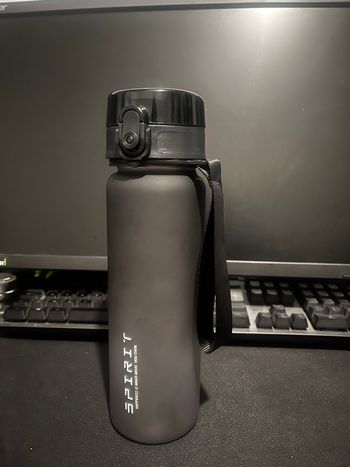 Gourde Spirit 750 ml noir