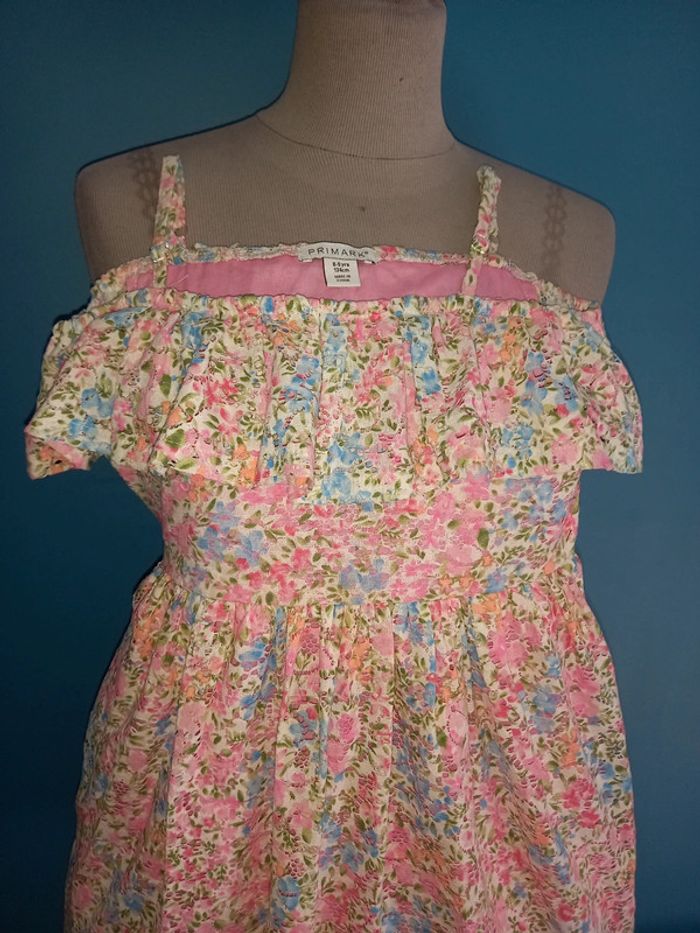 Robe 8/ 9 ans - photo numéro 2