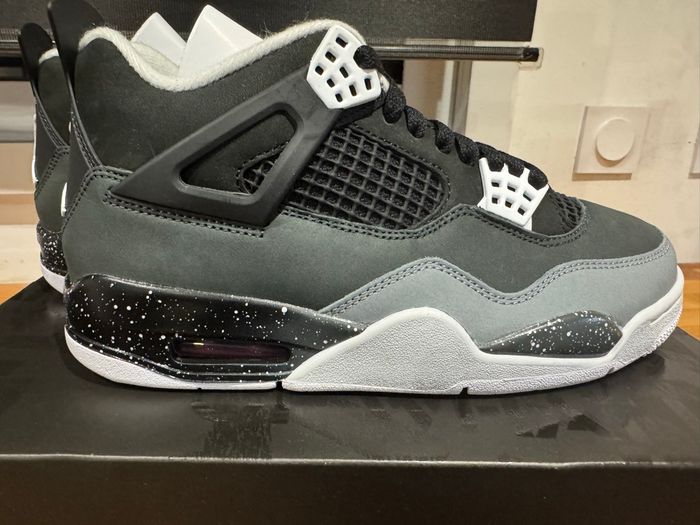Jordan 4 Fear