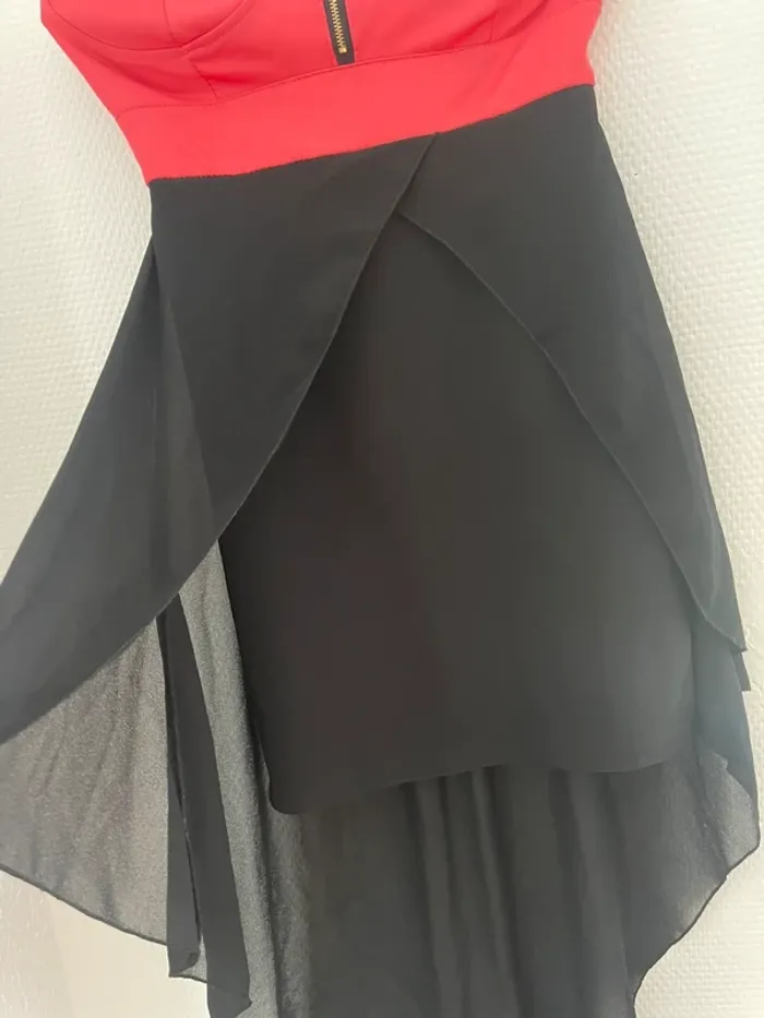 Robe bustier avec traîne - photo numéro 2