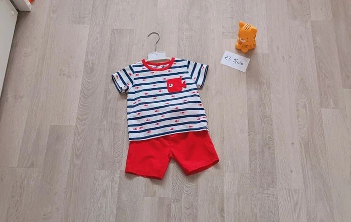 Ensemble bébé garçon rouge, bleu et blanc, motif poisson, taille 23 mois, en bon état.