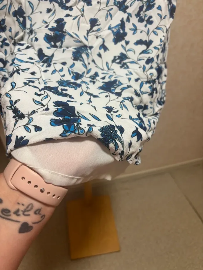 Blouse fleurie taille 40 marque French connection - photo numéro 5