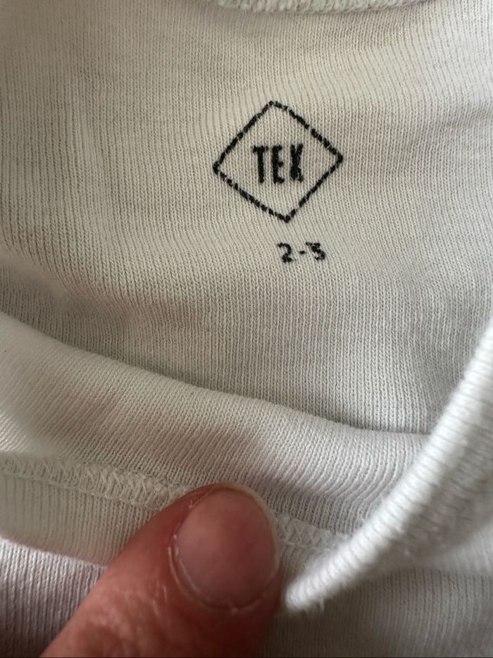 Tee shirt manches courtes Taille 2/3 ans - photo numéro 2