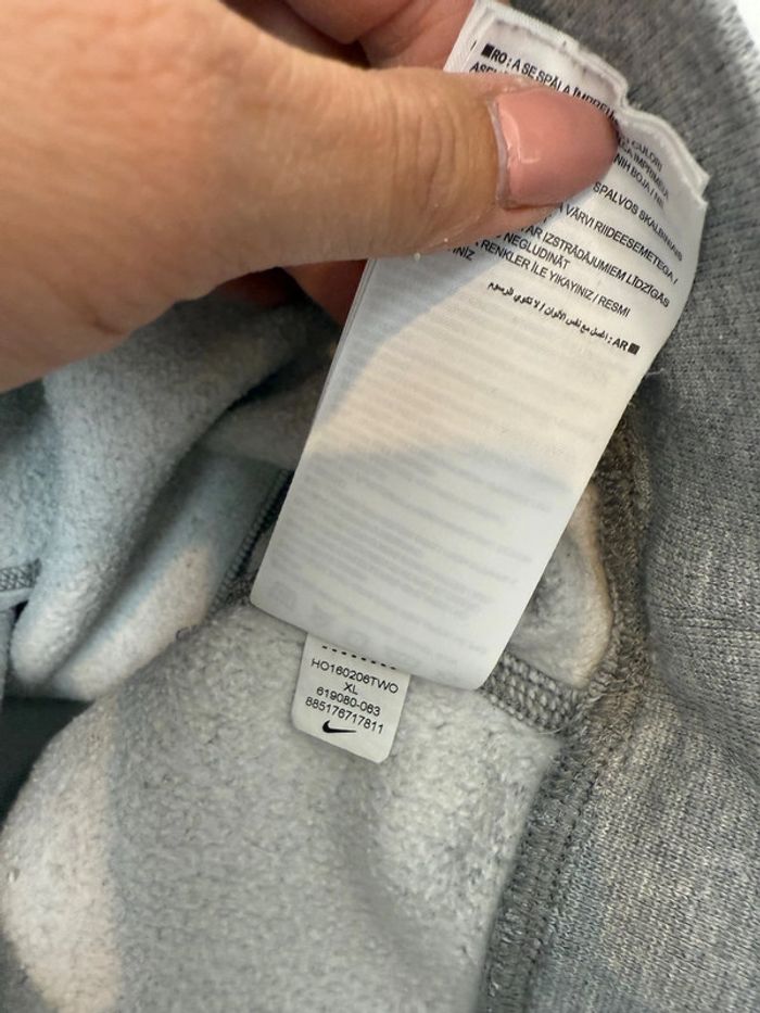 Sweat à capuche Nike gris logo brodé taille 13-15 ans - photo numéro 7