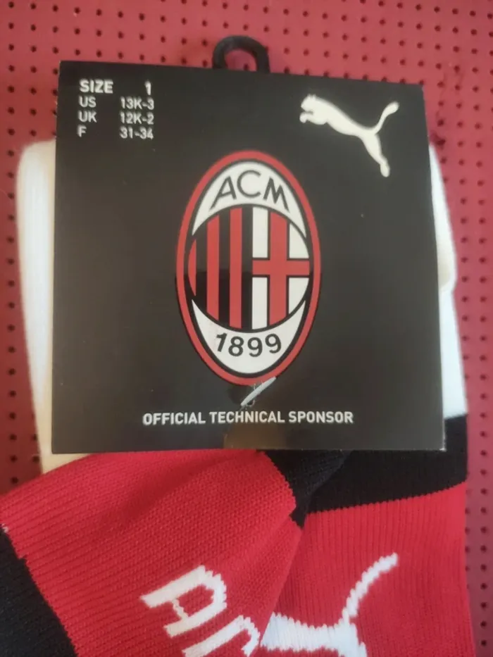 Chaussettes de foot Milan AC, Puma Authentique Officiel taille 31/34, Neuf - photo numéro 3