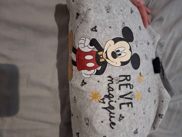 Lot de pyjamas disney - photo numéro 2