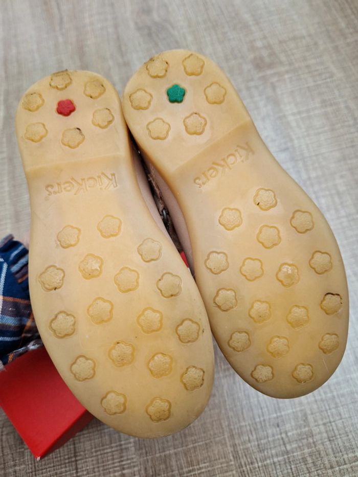 Ballerines Kickers rose 28 en bon état - photo numéro 4