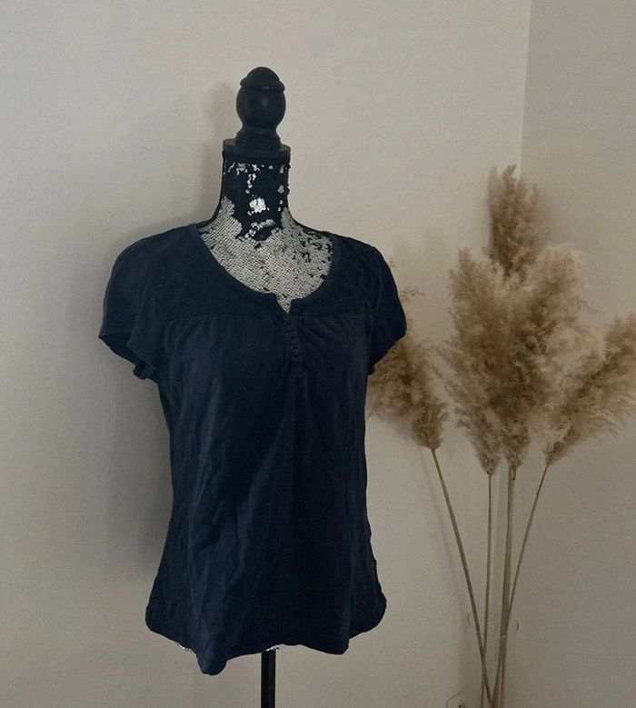 Tee-shirt detail broderie anglaise taille L C&A