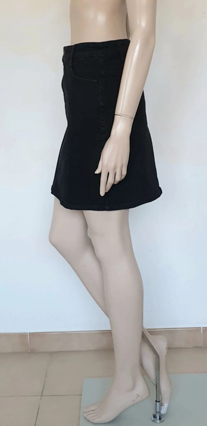 Jupe noire en jeans Kiabi T.44 - photo numéro 3