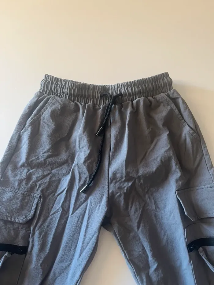 Cargo gris foncé - taille 12 ans - photo numéro 3